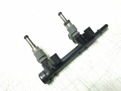 2019 Kawasaki Z400 Er400d Fuel Injector W/ Rail Assy OEM