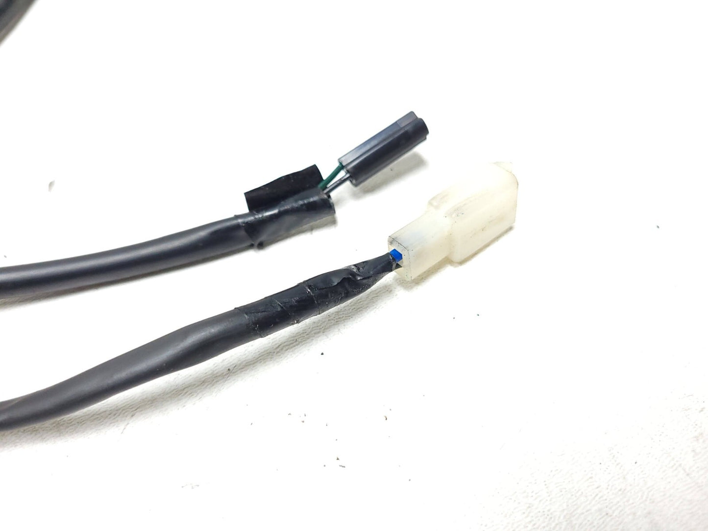 15 - 18 Yamaha Yzf-r3 Rear License Plate Holder & Light W/ Turn Signal OEM