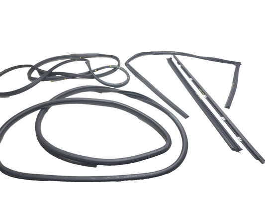 2019 Hyundai Kona Front Door Weatherstrip Seal Passenger Side Right 5pcs OEM
