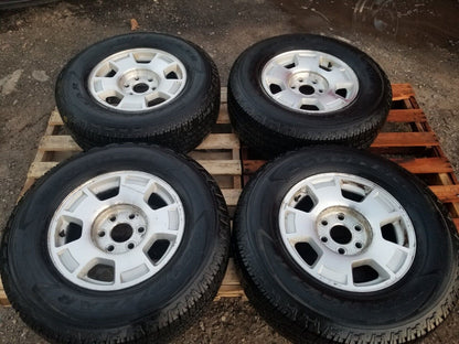 10-14 Chevrolet Suburban Wheel Goodyear Wrangler 265/70r17 11.5/32" 4pcs OEM
