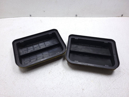 18 19 20 21 22 Honda Odyssey Rear Quarter Panel Pressure Vent Outlet Pair OEM