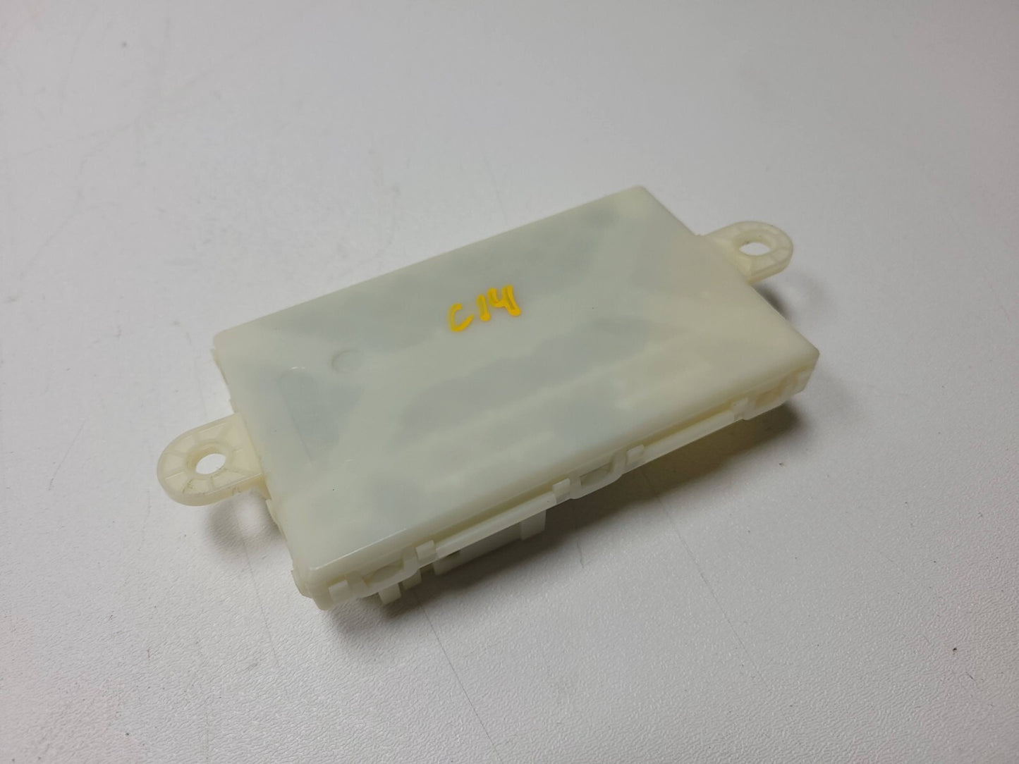 2015 Mercedes C300 Keyless Control Module OEM