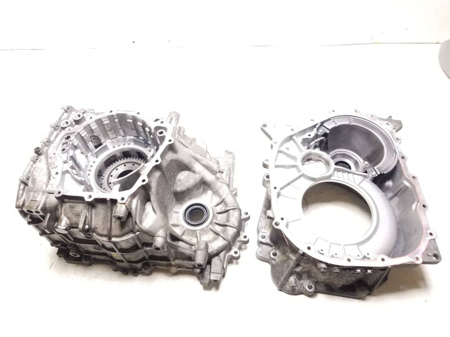 2016 Kia Soul Automatic Transmission Housing OEM ☑️