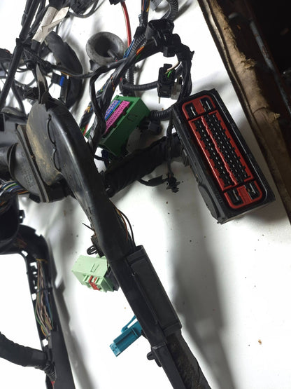 2013 Volvo S60 Main Fuse Box Wiring Harness OEM