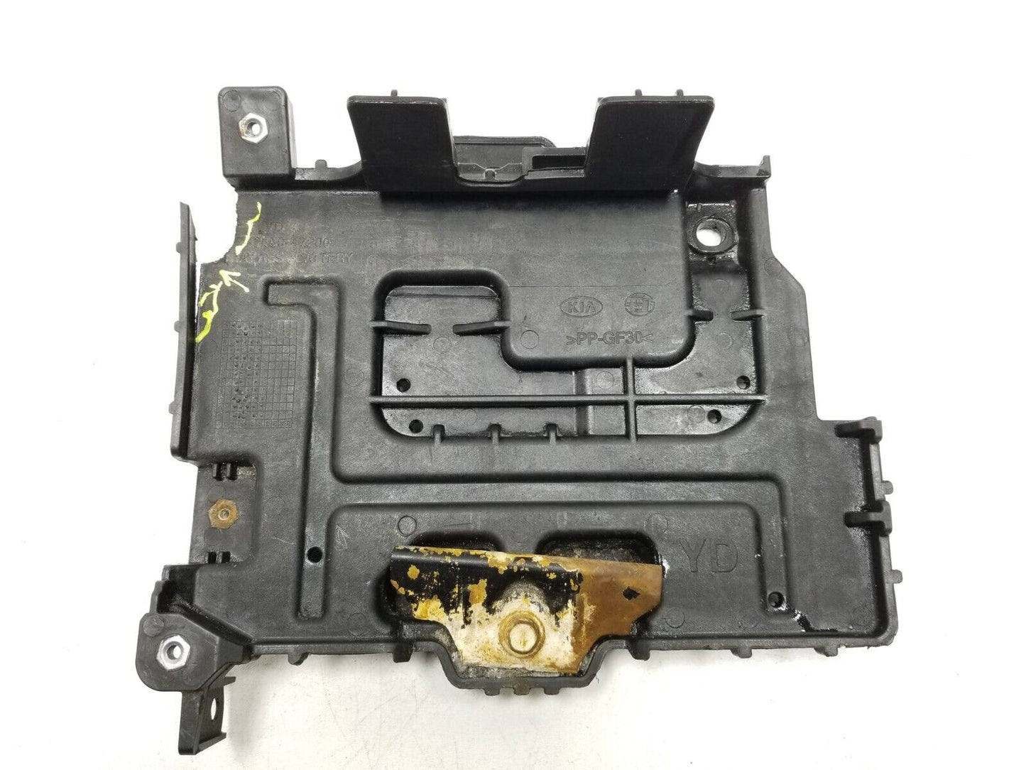 14 15 16 17 18 Kia Forte Battery Tray Holder OEM 49k Miles