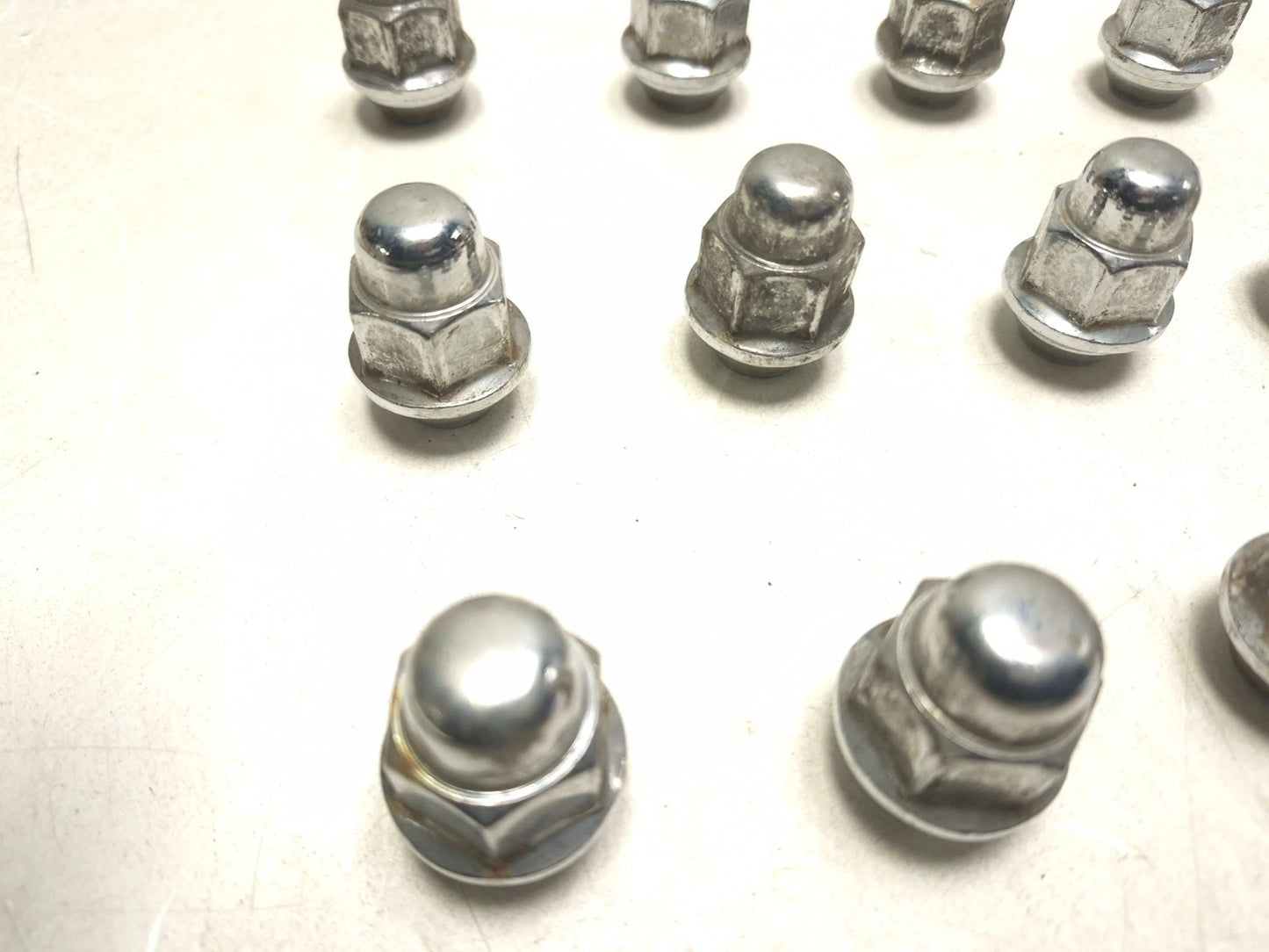 2017 Hyundai Elantra Gt Wheel Lug Nut 15 Pcs OEM