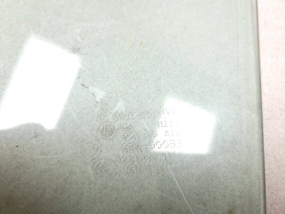 2009 Mitsubishi Outlander Front Door Window Glass Passenger Side Right OEM