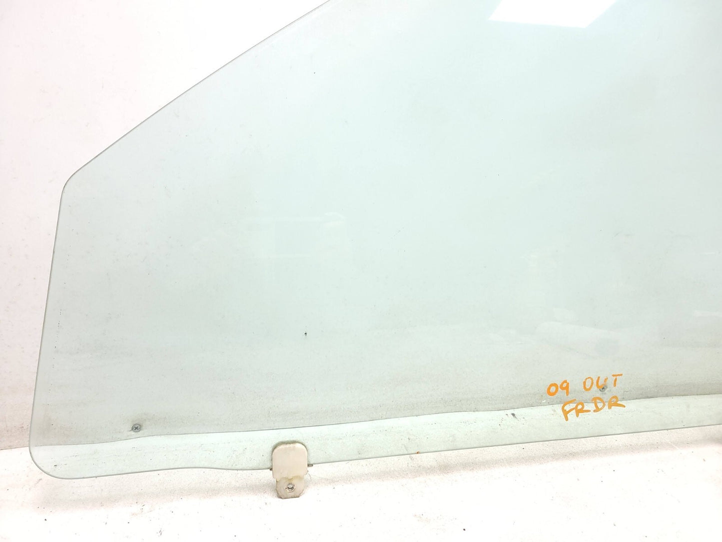 2009 Mitsubishi Outlander Front Door Window Glass Driver Side Left OEM