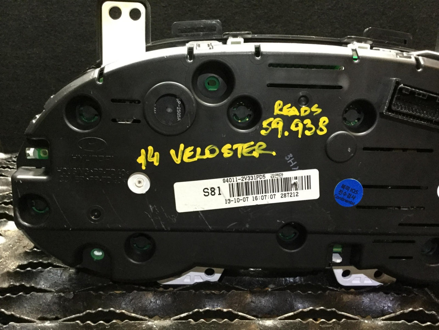 2013 Hyundai Veloster Instrument Cluster Speedometer OEM
