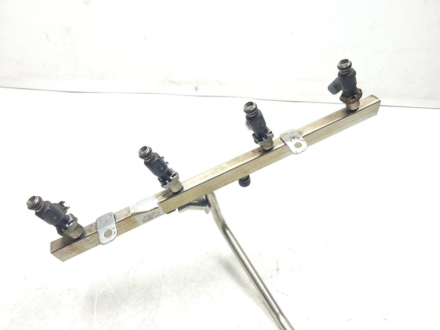 10-14 Chevrolet Suburban Fuel Rail W/ Injectors 5.3l OEM