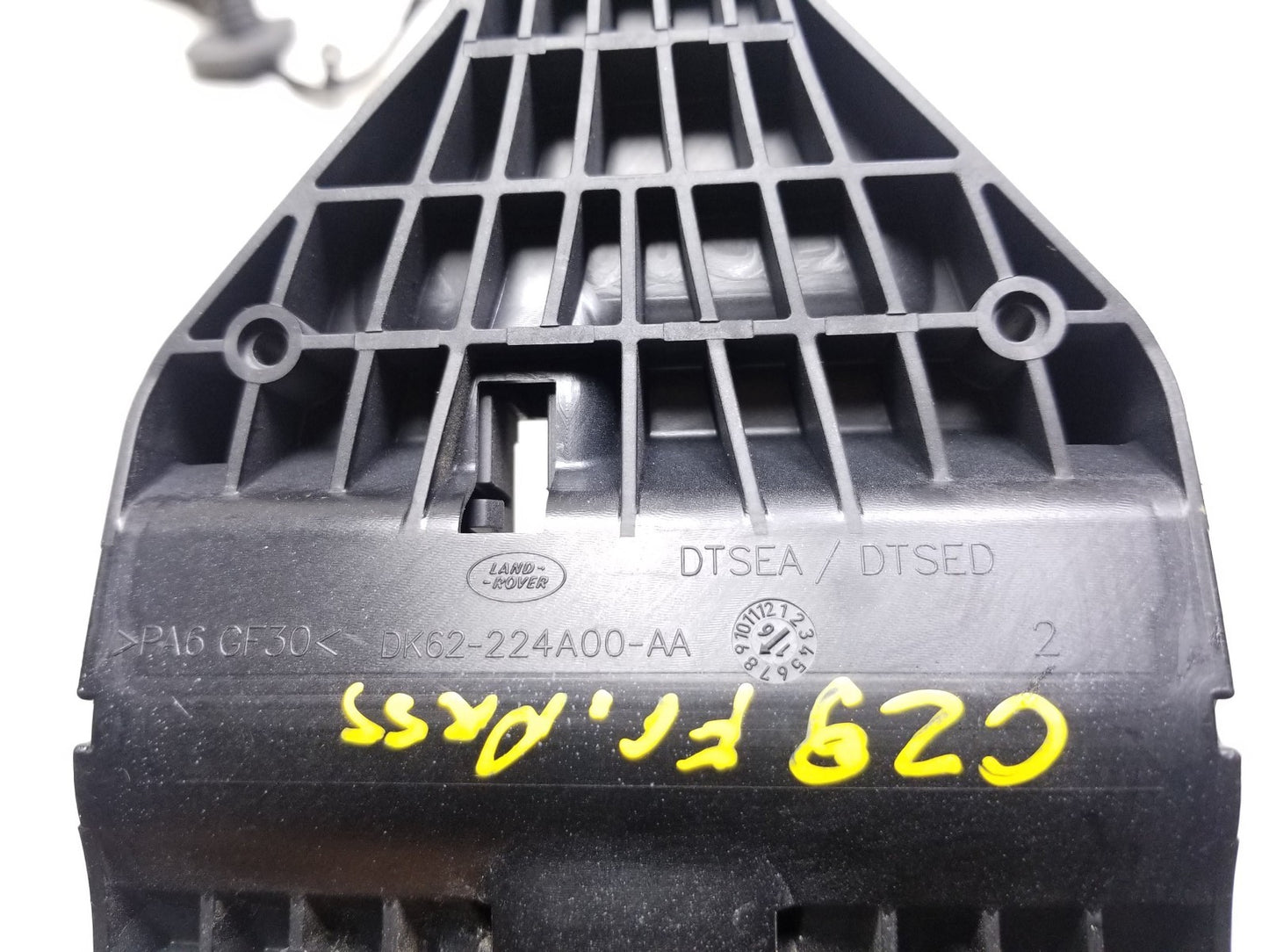 Jaguar Xe 2017 Front Passenger Side Right Exterior Door Handle OEM