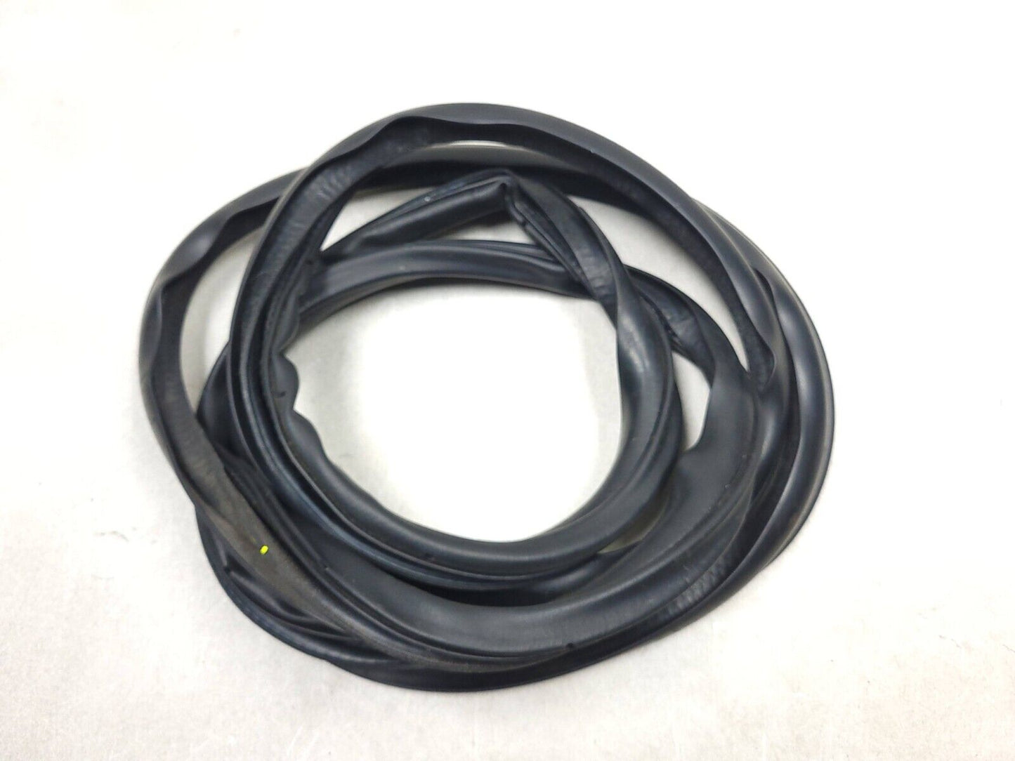 07-09 Mitsubishi Outlander Door Weatherstrip Seal Rear Driver Side Left 2pcs OEM