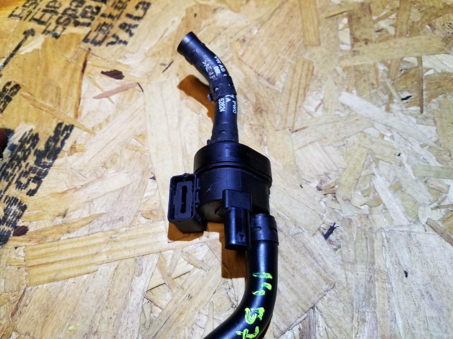 10 11 12 13 14 VW Passat 1.8t Vapor Canister Purge Solenoid OEM 41k