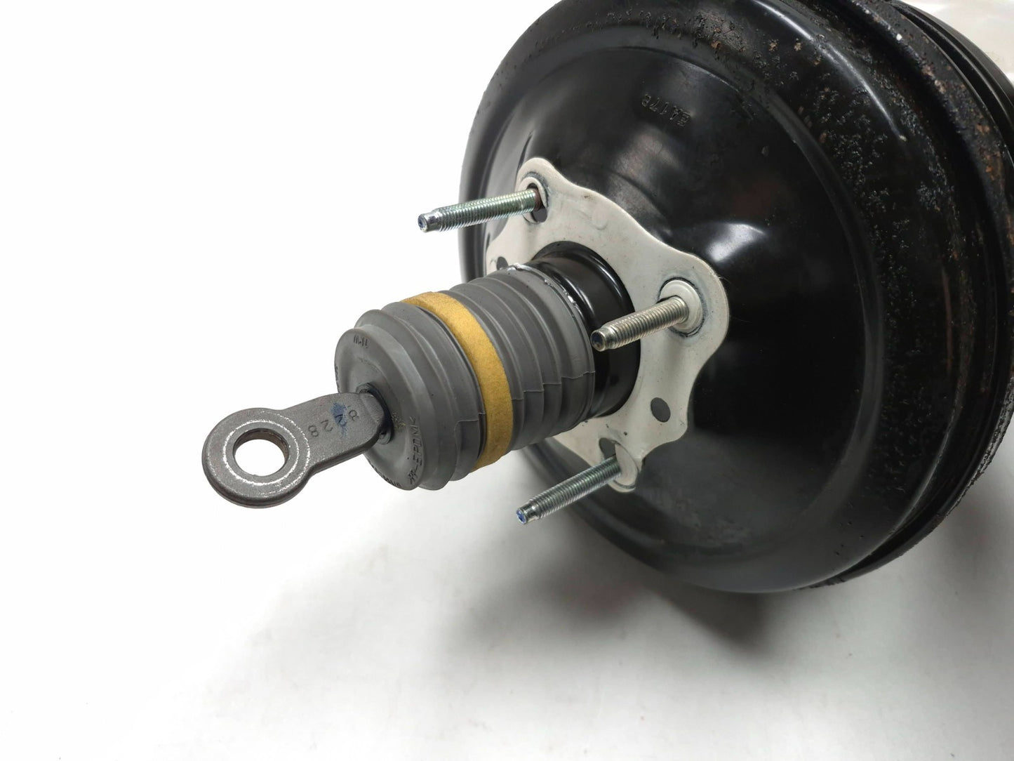 2015 Chrysler 300s Power Brake Booster W/ Master Cylinder OEM