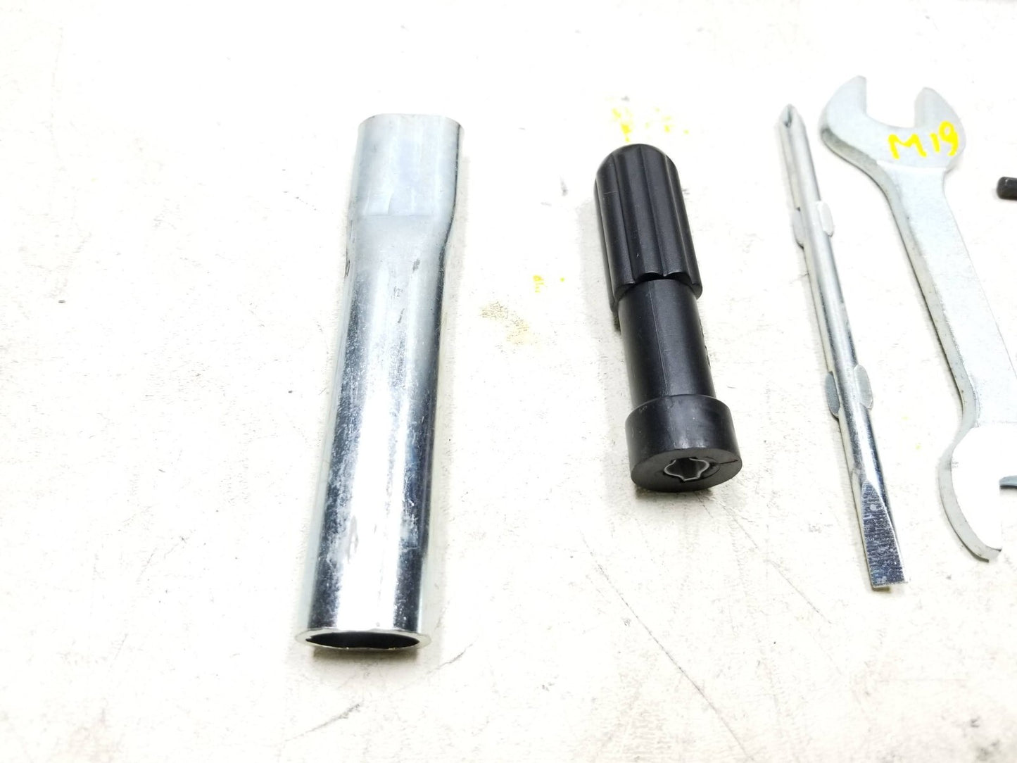 2017 - 2023 Kawasaki Er650 Z650 Ex650 Tool Kit  OEM