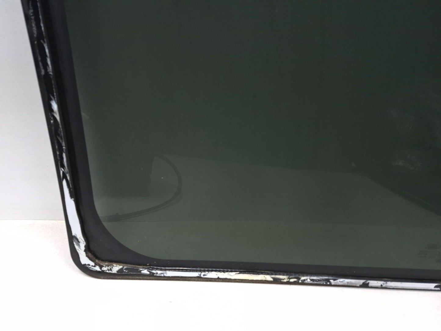2013 Ford Transit Connect Rear Sliding Door Window Glass Passengerside Right OEM