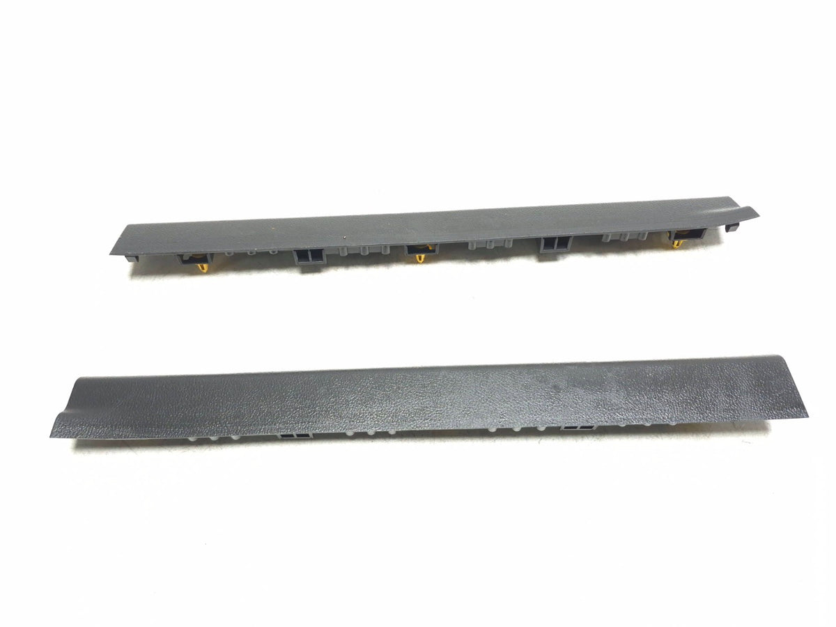 2013 Ford Focus Front Door Sill Scuff Plate Trim Cover Left & Right  OEM