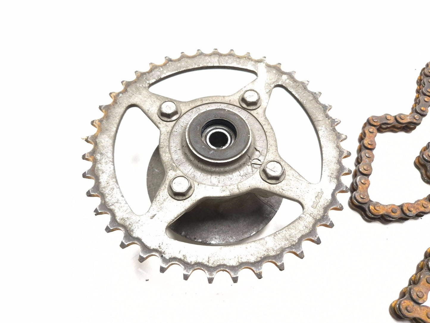 2006 Suzuki Gz250 Rear Wheel Hub W/ Sprocket & Drive Chain OEM