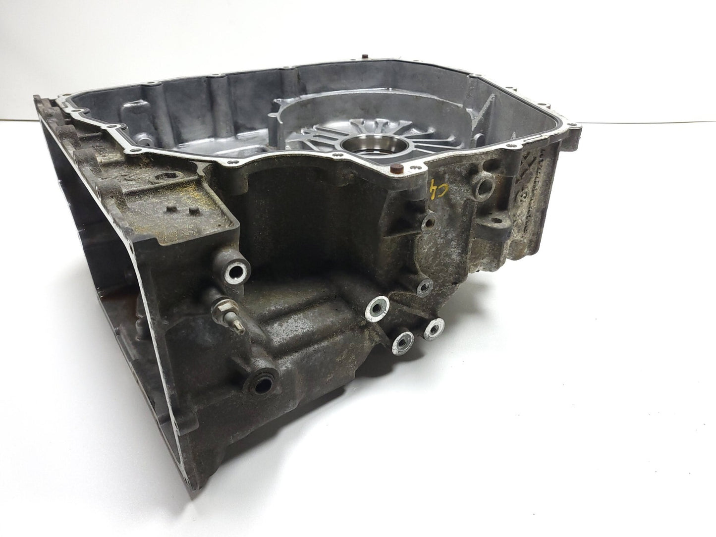 2010 - 2016 Cadillac SRX At Automatic Transmission Case Bell Housing & Cover OEM