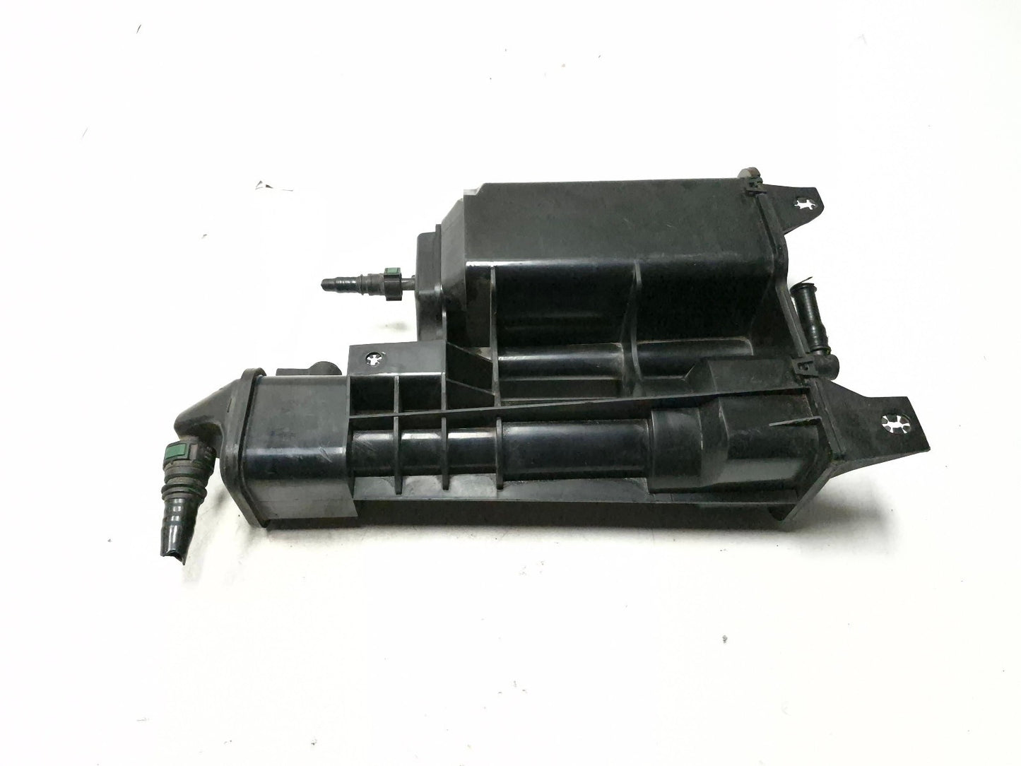 2017 Cadillac Xt5 Fuel Vapor Charcoal Canister OEM 84180451