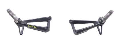 2016 Yamaha Yzf R3 Rear Footrest Right & Left Pair OEM
