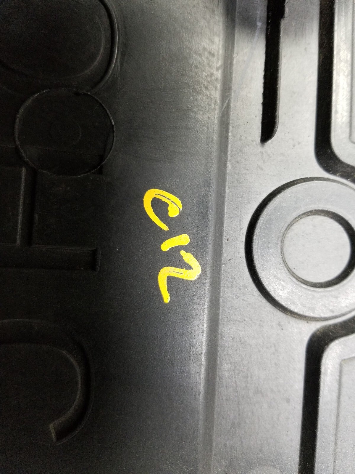 2011 - 2013 Kia Sportage Engine Motor Cover 2.4l OEM