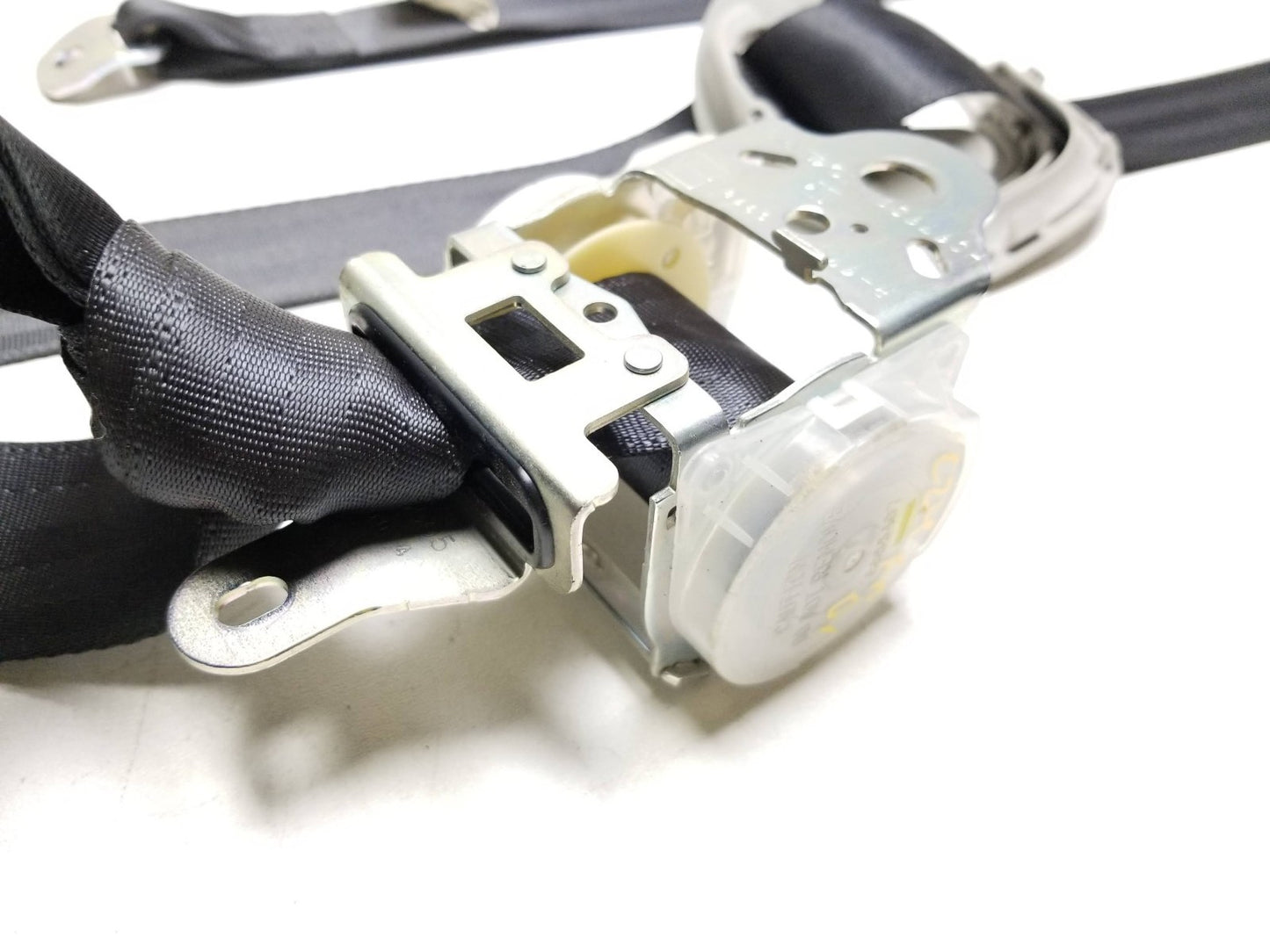 11-17 Lexus CT200h Front Driver Seat Belt Retractor Oem✅