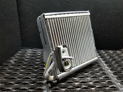 13 14 15 GMC Acadia Front A/c Evaporator OEM