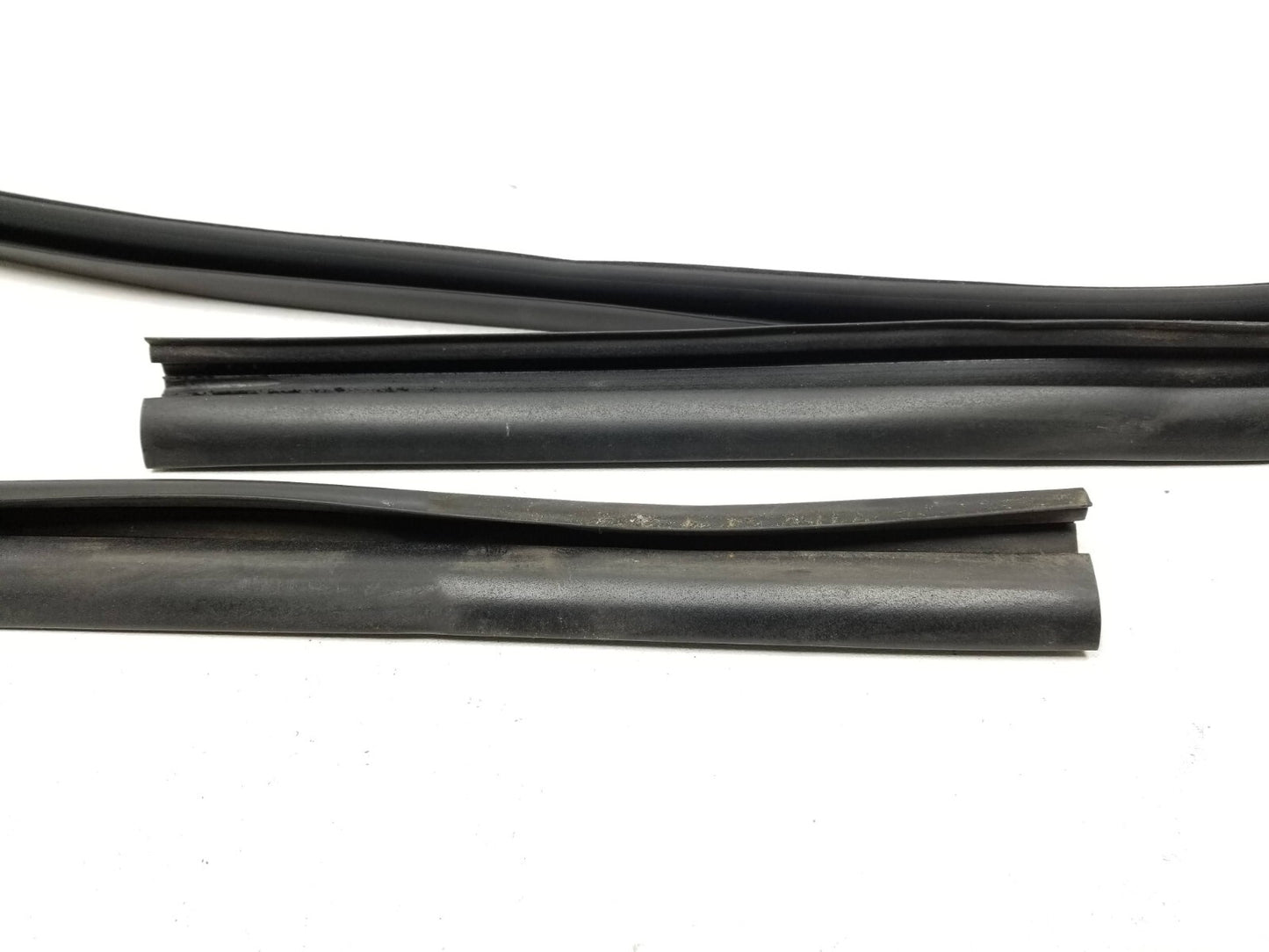 2018 Kia Forte Door Weatherstrip Seal & Belt Front Driver Side Left OEM