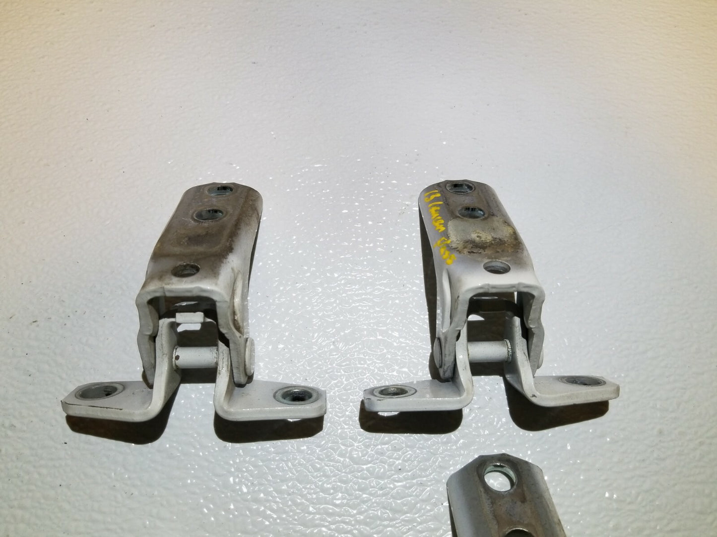 10 11 12 13 14 15 Mitsubishi Lancer Front & Rear Door Hinge Passenger Side OEM