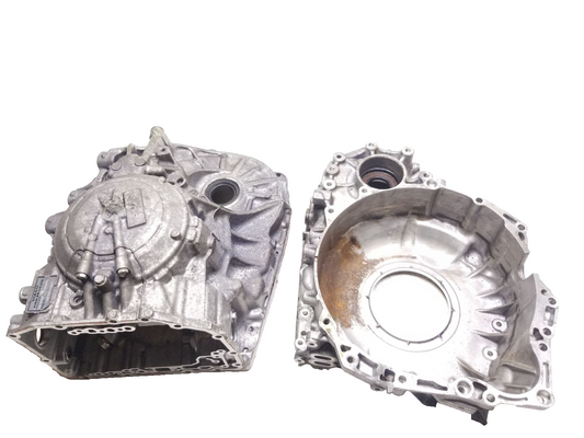 2015 Volvo S60 Automatic Transmission Bell Housin & Case Cover OEM Tg-81sc