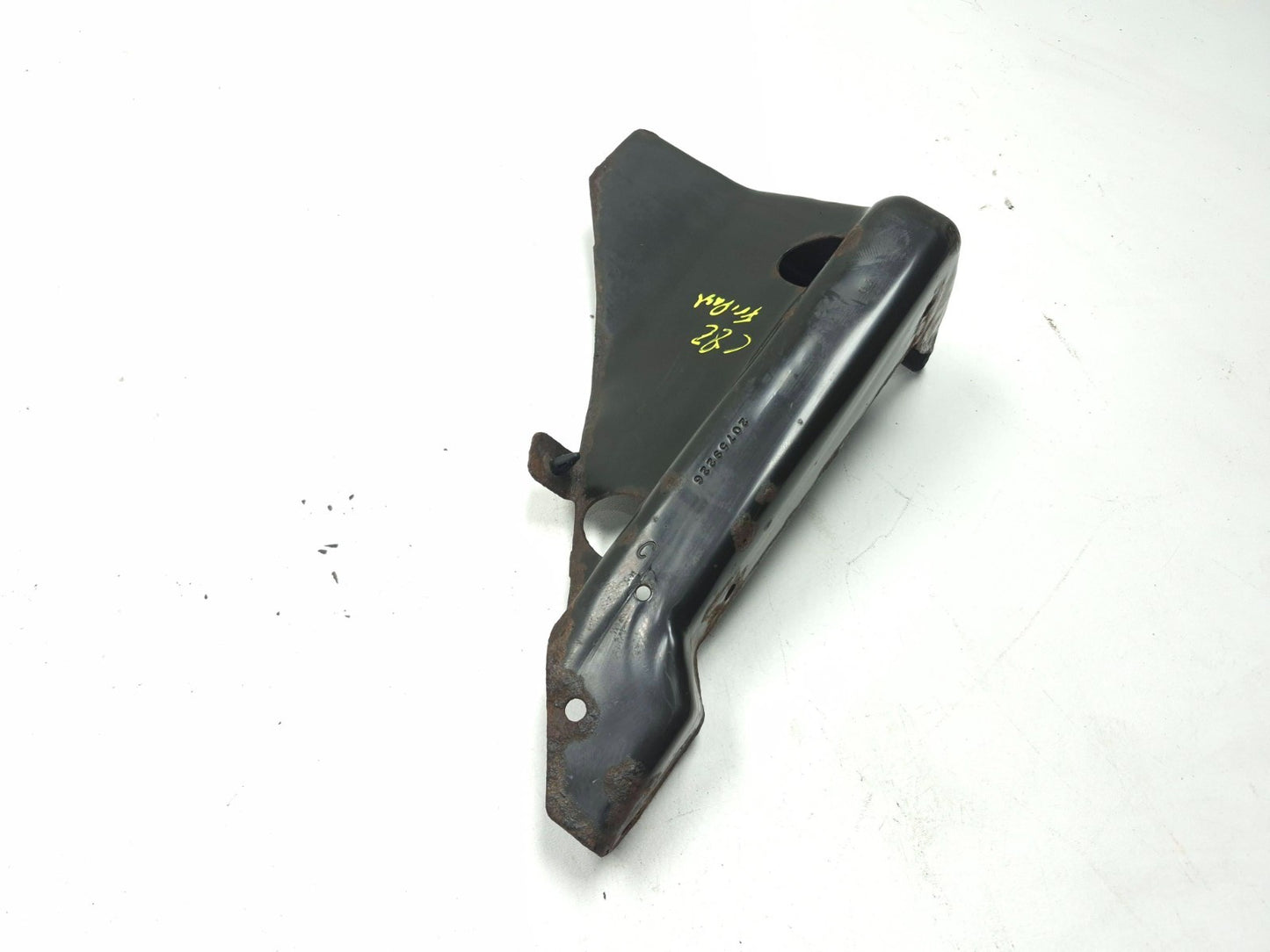 2013 Cadillac Escalade Esv Air Cleaner Support Bracket OEM