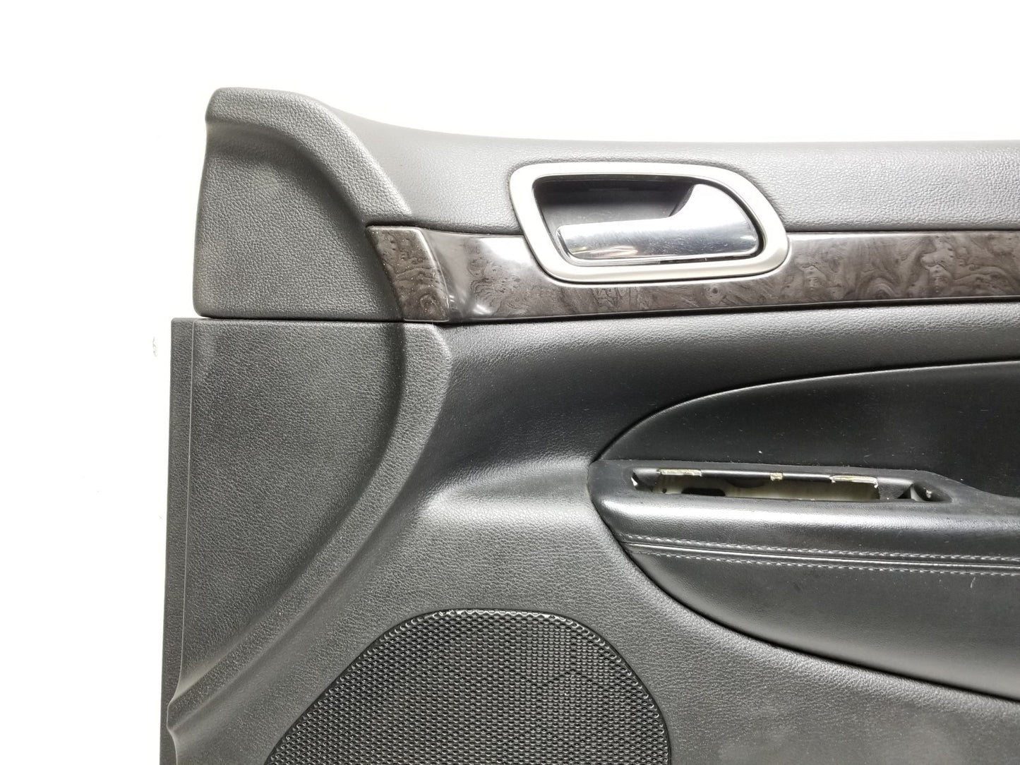 2012 Jeep Grand Cherokee Door Panel Trim Front Passenger Side Right OEM