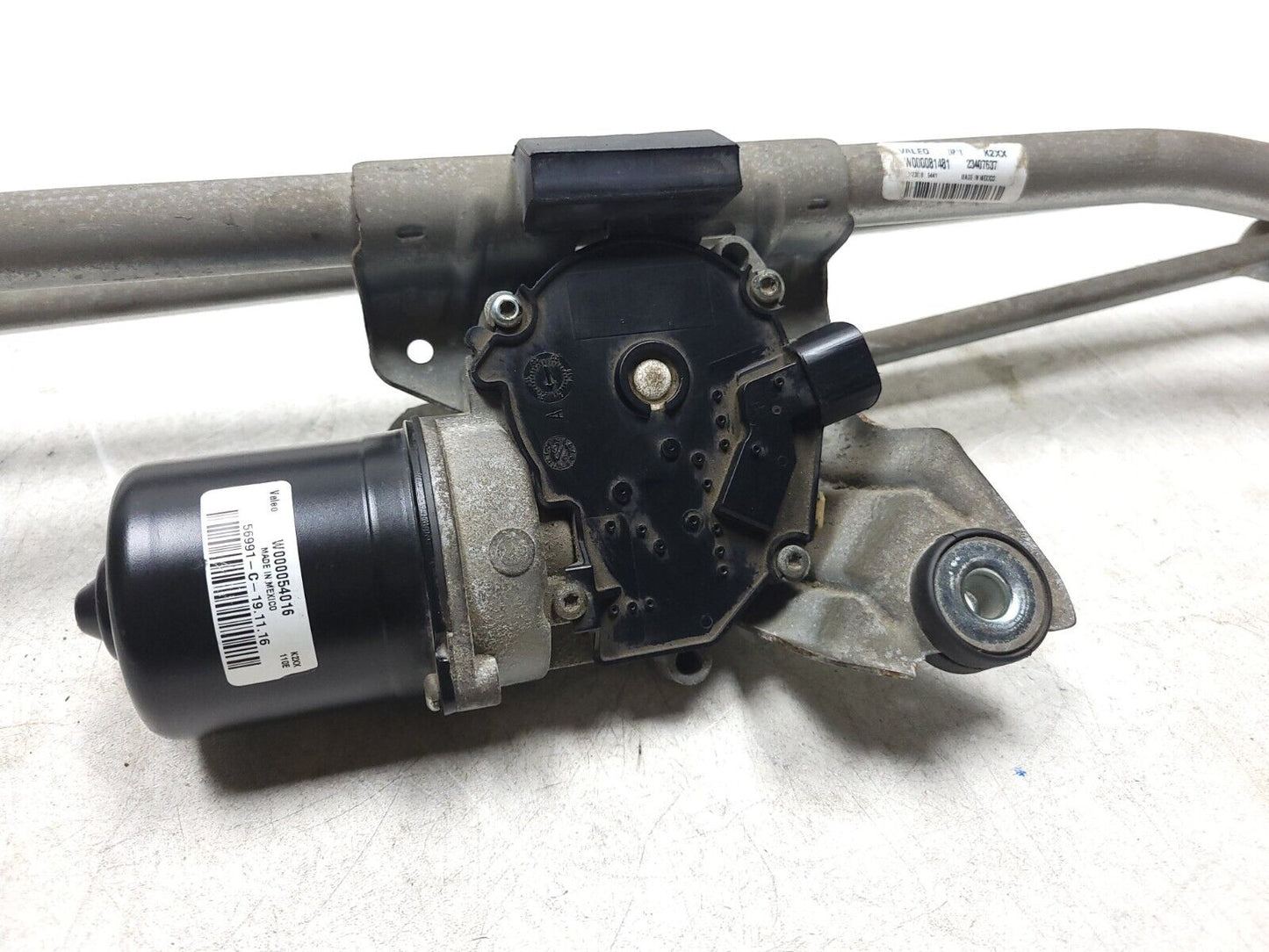 14-19 Chevrolet Silverado 1500 Windshield Wiper Motor & Linkage Transmission OEM