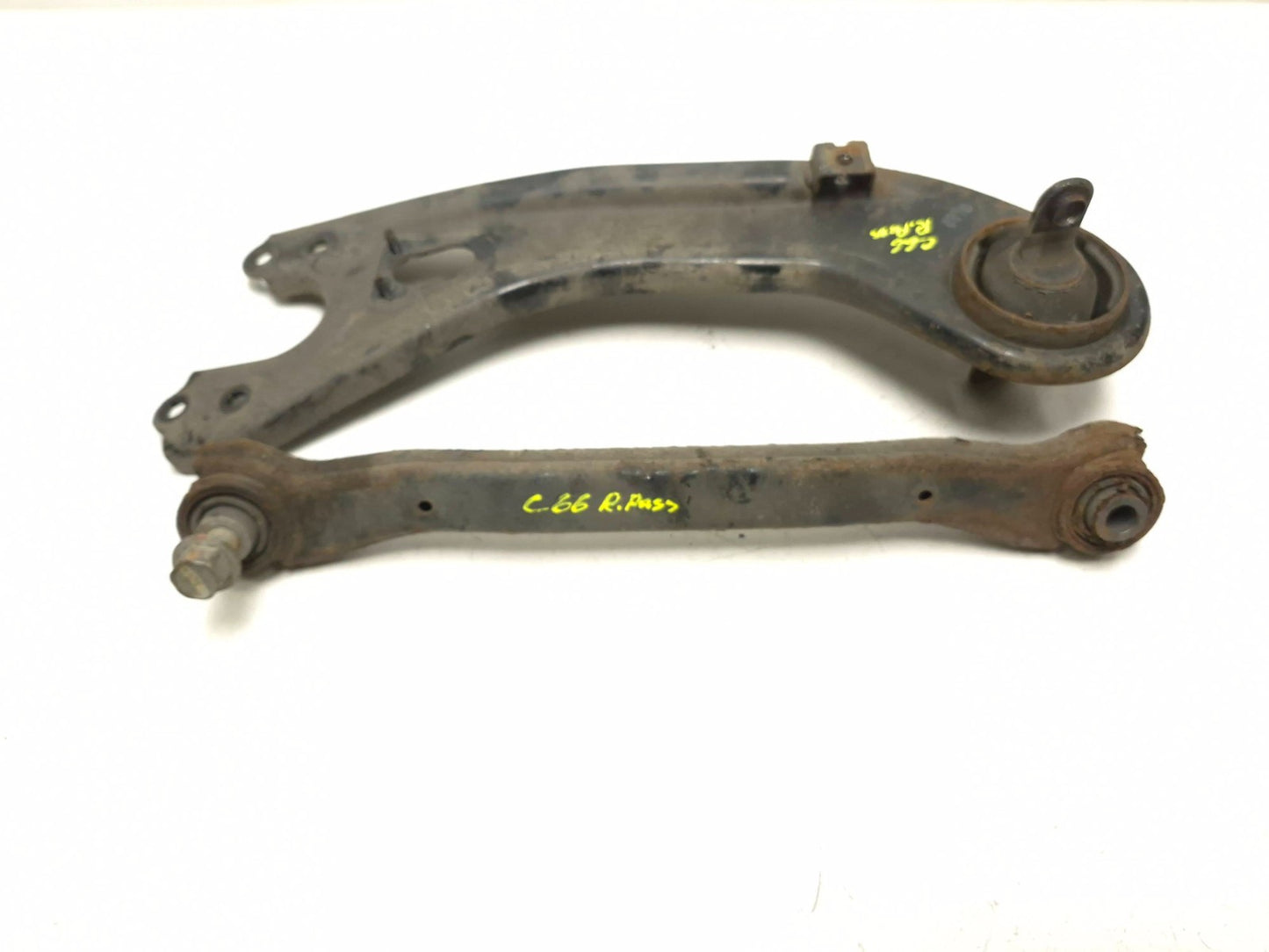 2012 Hyundai Sonata Rear Control Arm Passenger Side Right 2pcs OEM