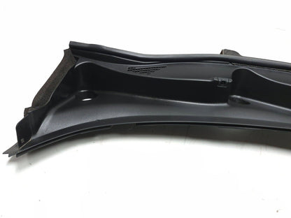 2015 Nissan Juke Windshield Wiper Motor Cover Cowl 668621km1e OEM