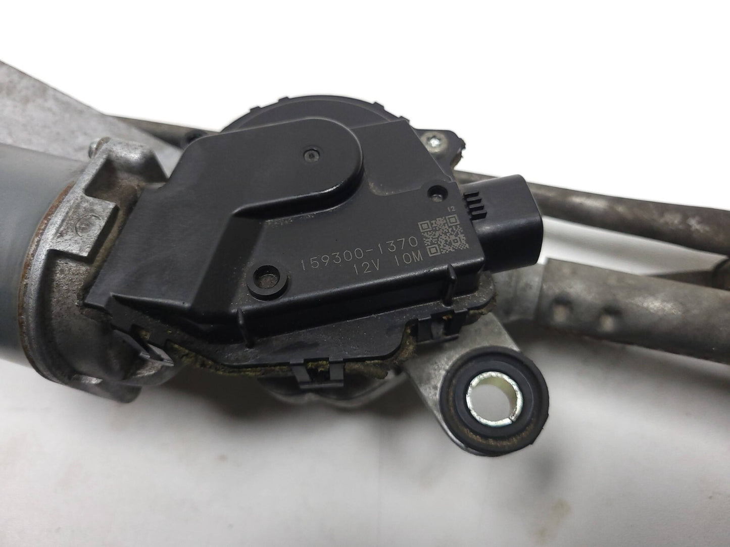 2009 - 2015 Mazda Cx-9 Windshield Wiper Motor W/ Linkage OEM