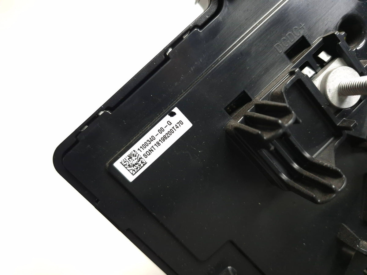 2018 Tesla Model 3 Front Voltage Body Control Module & Cover Left & Right Setoem