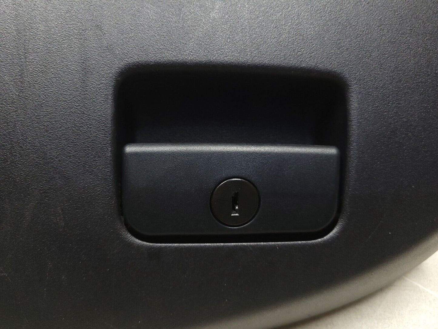 2007-2013 Mitsubishi Outlander Glove Box Storage Compartment 8006a022 OEM