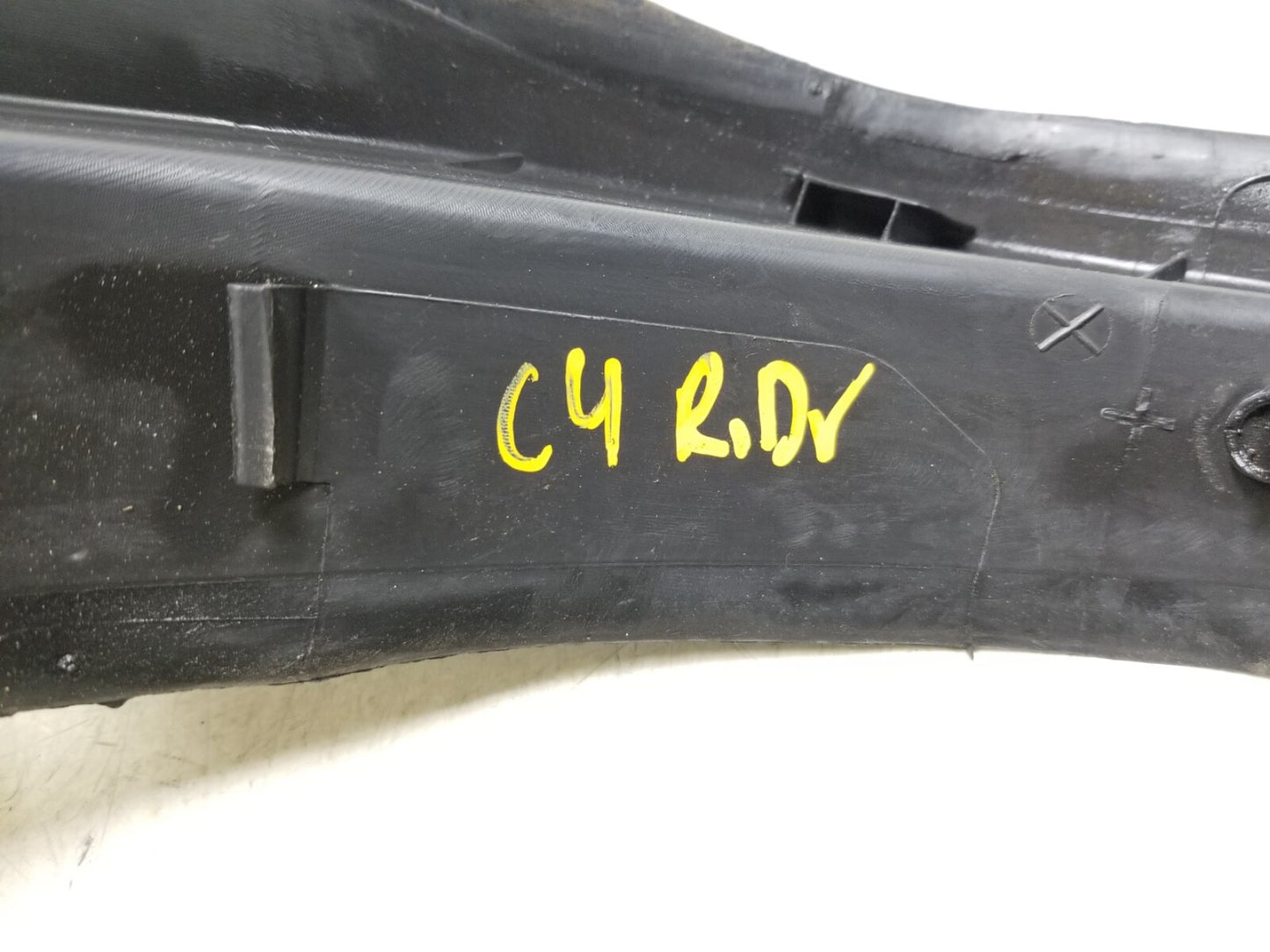 2010 - 2016 Cadillac SRX Rear Tail Lamp Molding Left & Right OEM