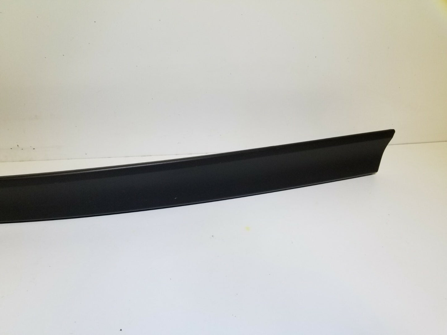 16 17 18 19 Nissan Rogue Front Right Passenger Door Molding Trim OEM 36k