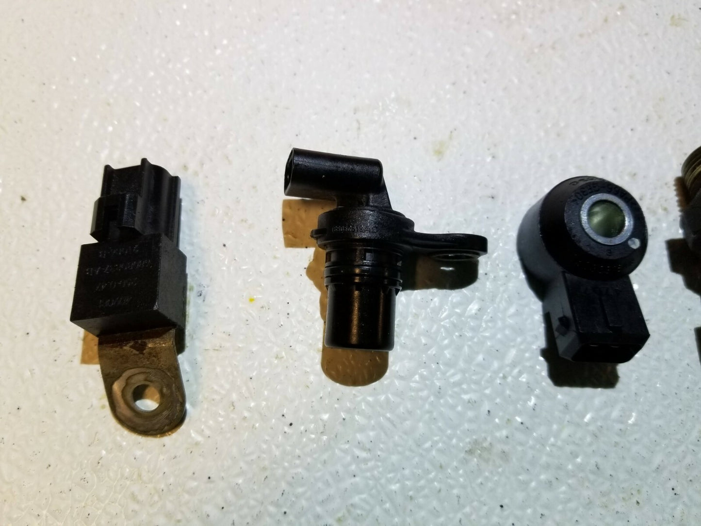 2015 Chrysler 200 Temp Knock Camshaft Crankshaft Sensor 5pcs 2.4l OEM