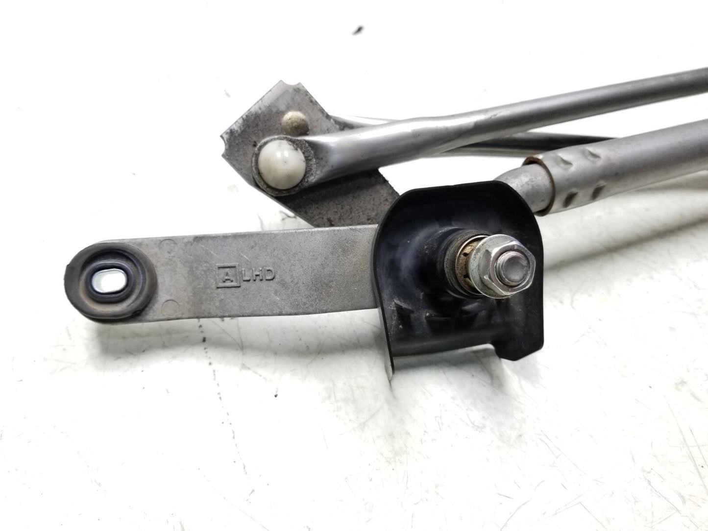 2013 - 2016 Scion Fr-s Windshield Wiper Motor W/ Linkage OEM