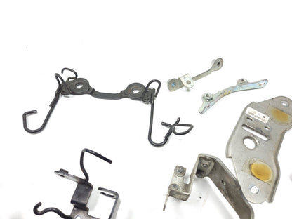 2007 Yamaha Xvs 1300 V-star Holder & Bracket 21 Pcs OEM