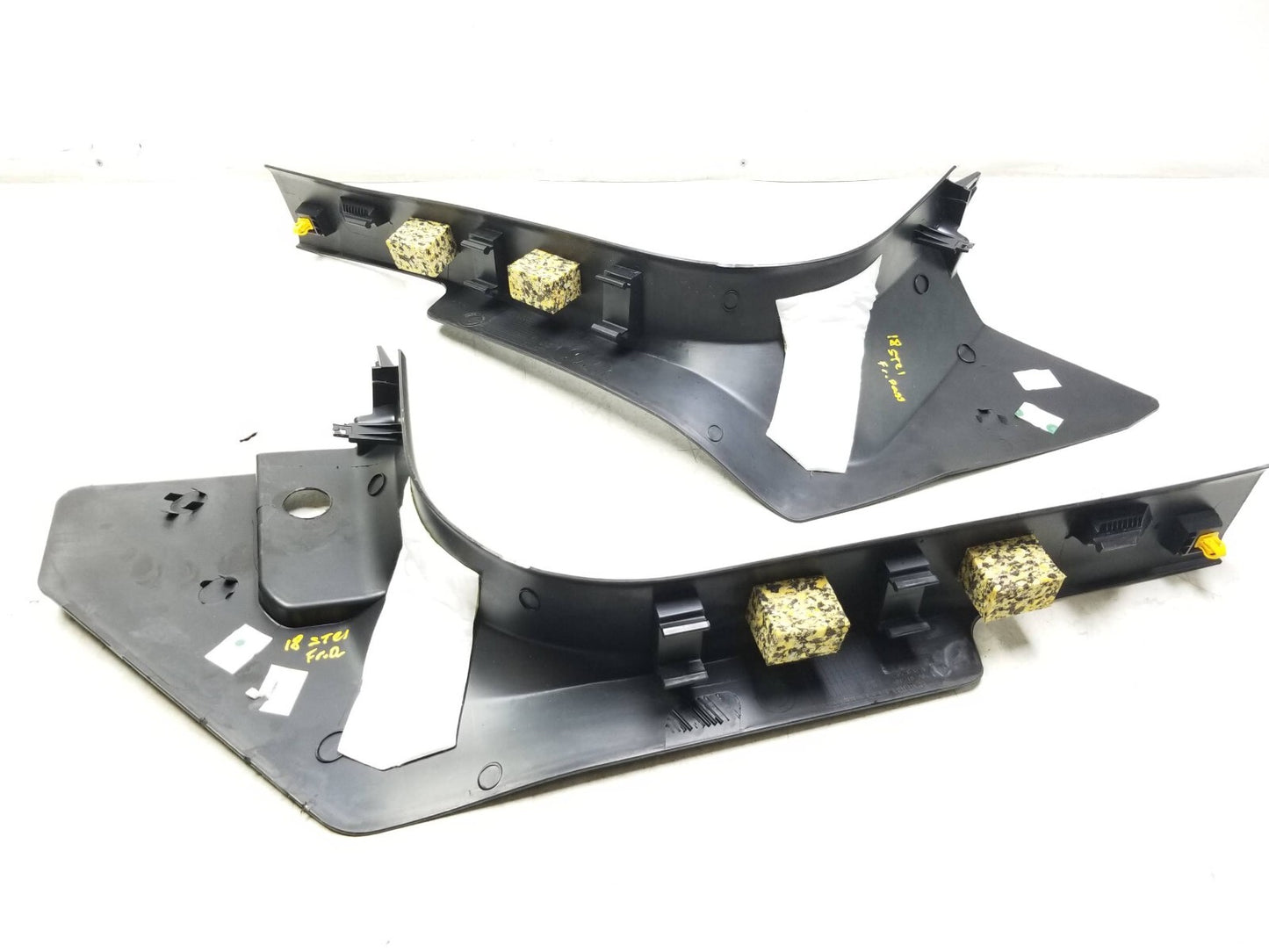 2018-2023 Alfa Romeo Stelvio Front Side Door Sill Kick Panel Trim Cover OEM