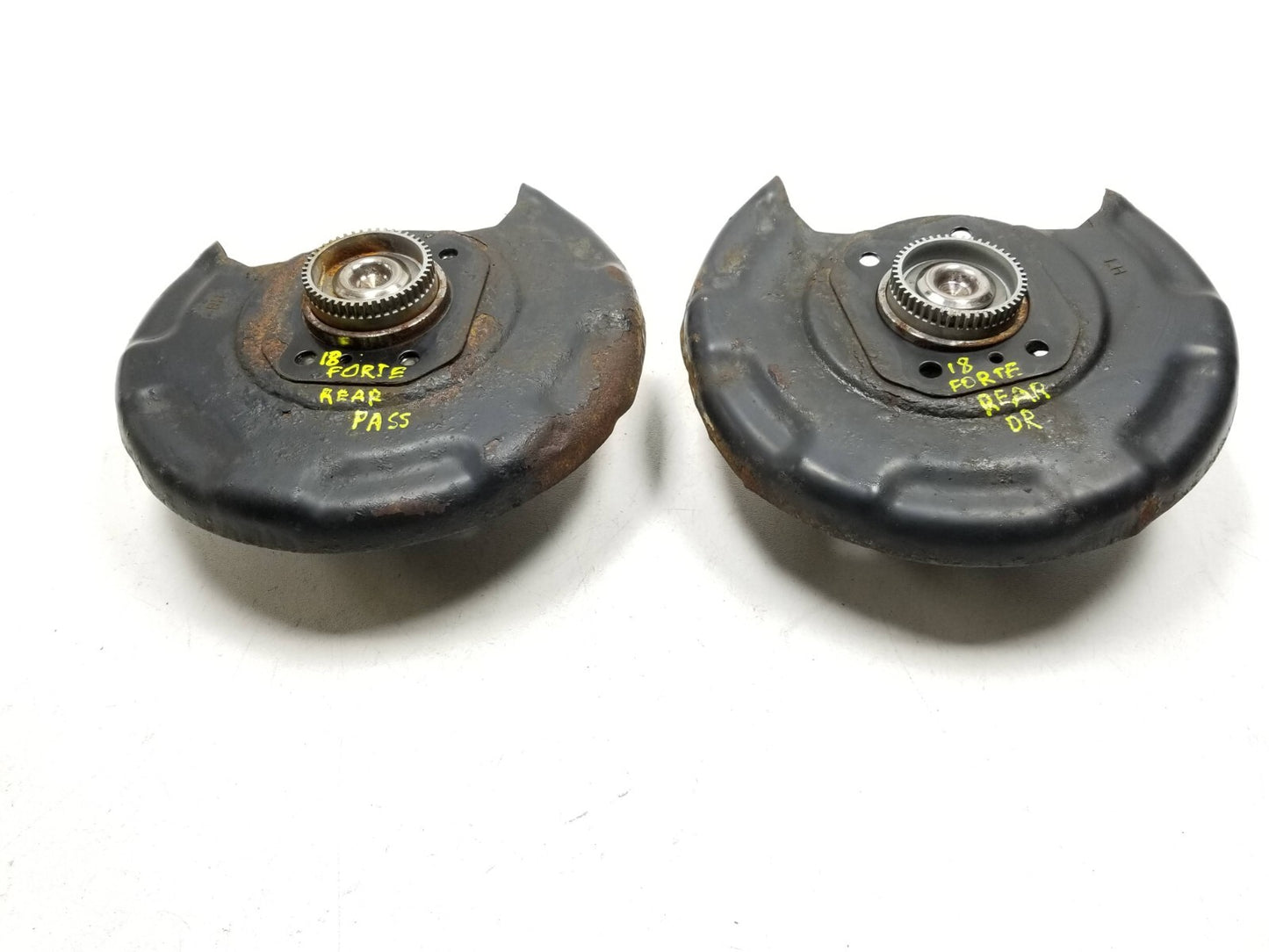17 18 Kia Forte Rear Bearing W/ Brake Guard Pair OEM 49k Miles