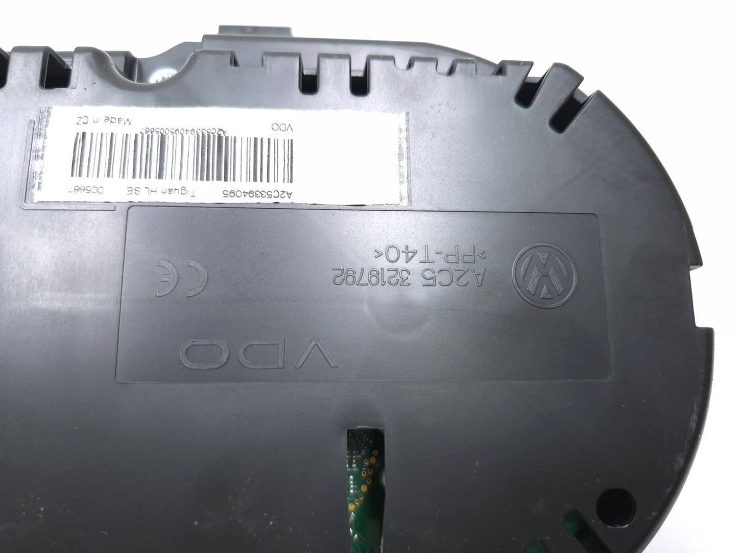 2011 Volkswagen Tiguan Instrument Cluster Speedometer Gauge OEM