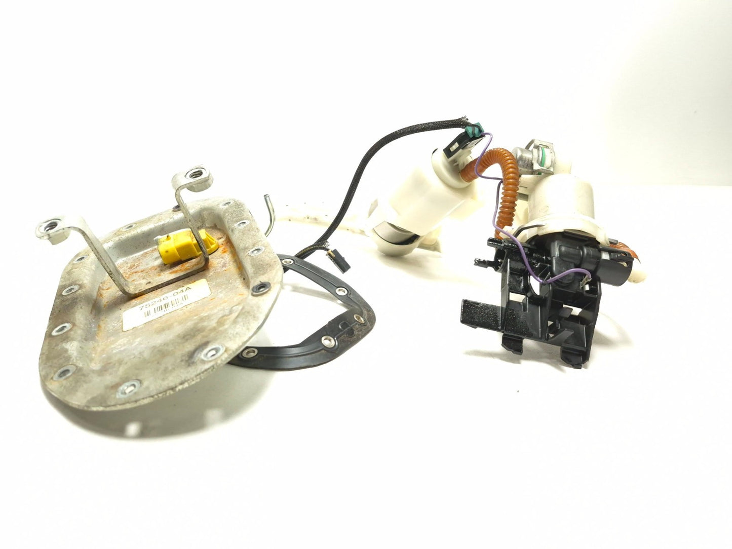2016 Harley Davidson Dyna Street Bob Fxdb Fuel Pump OEM