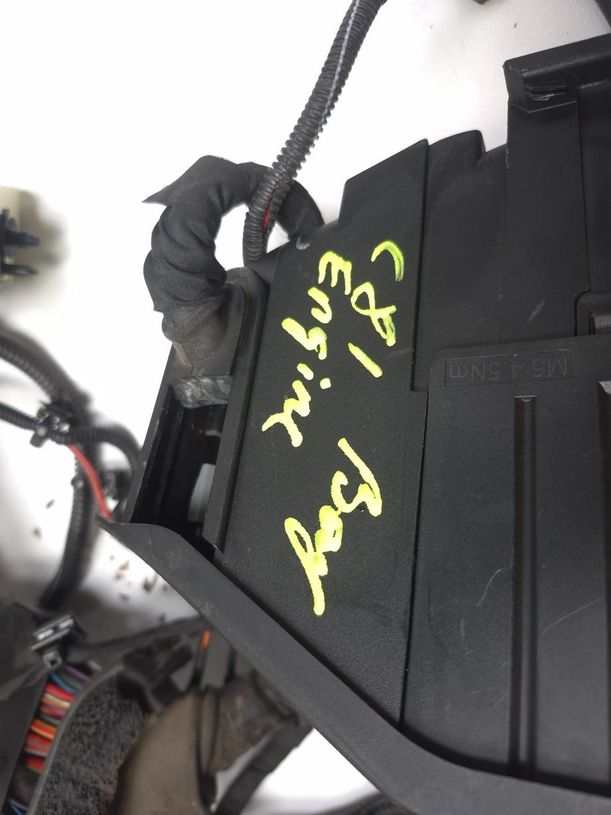 2013 Volvo S60 Main Fuse Box Wiring Harness OEM