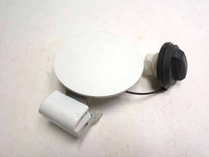2015 Kia Optima Fuel Filler Door W/ Cap 695104c000 OEM